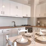 Lida's Seafront Appartement Sarandë