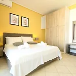 Lida's Seafront Appartement Sarandë