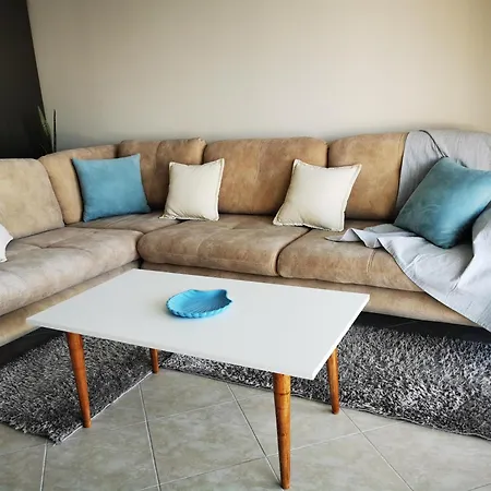 Lida's Seafront * Saranda