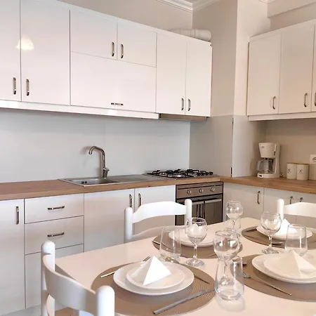 Lida's Seafront Appartement Saranda