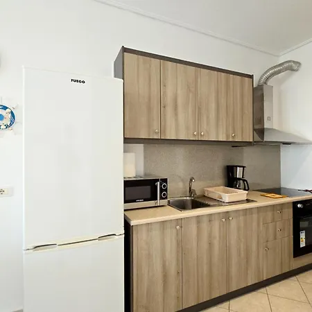 Lida's Seafront * Saranda